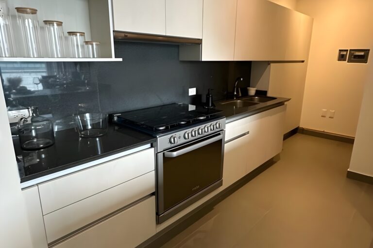 Over-Santa_Fe-Departamento-Cocina-Nuevo7_ycqn6d